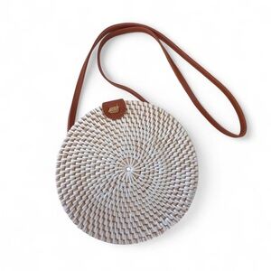 White wicker Circular cross body bag